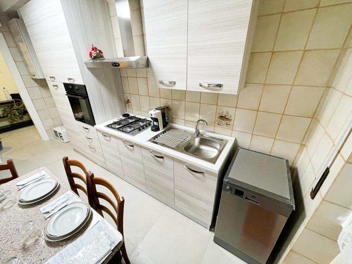 Accogliente Camera A Milano מראה חיצוני תמונה